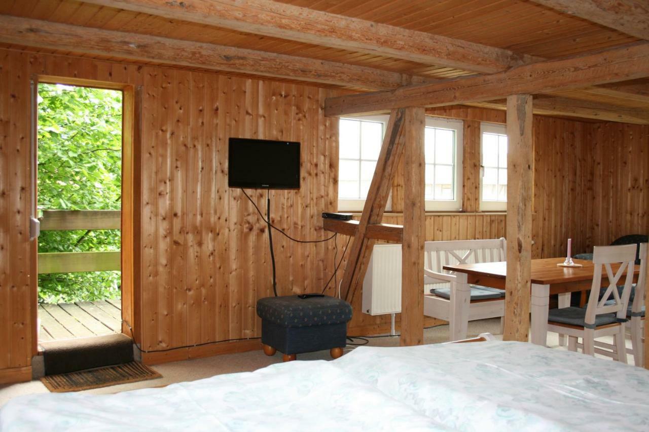 Apartments Cafe Brennnessel Veltheim Экстерьер фото